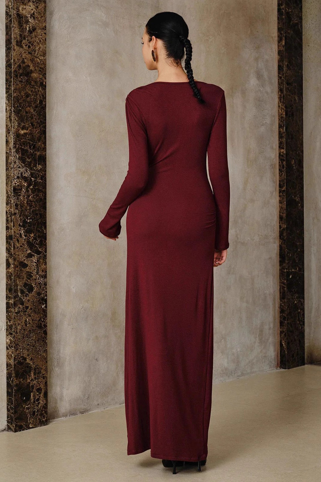 Elegant Burgundy Long Slim Metal Trim Formal Dress