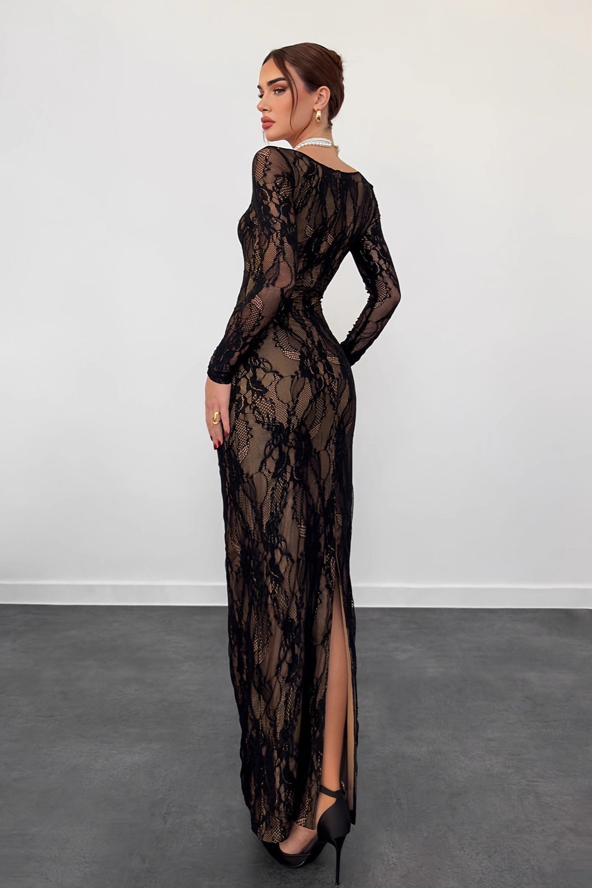 Elegant Square Neck Long Sleeve Lace Dress