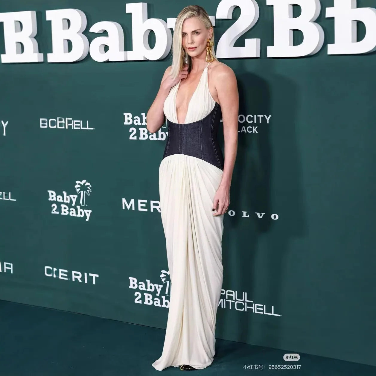 Photography Style Contrasting Color Backless Slip Dress