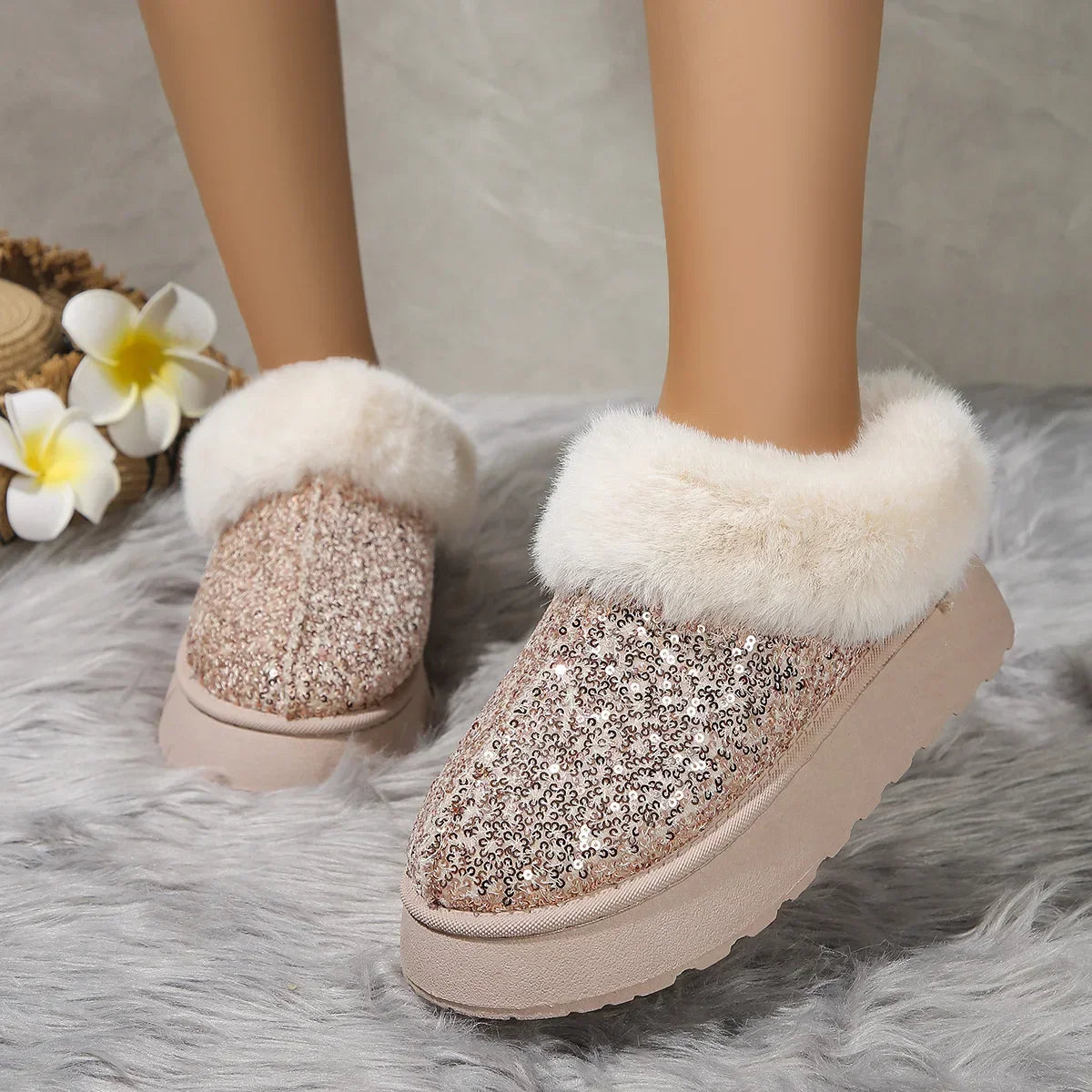 Winter Women Short Plush Warm Snow Boots Casual Shoes New Suede Fur Chelsea Ankle Boots Flats Platform Ladies Shoes Botas