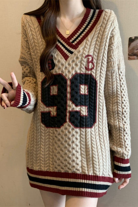 Contrast V-Neck Plus Size Sweater