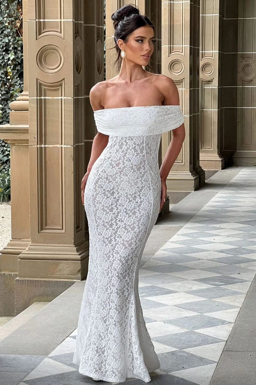 Sexy Floral Lace Backless Lace Dress