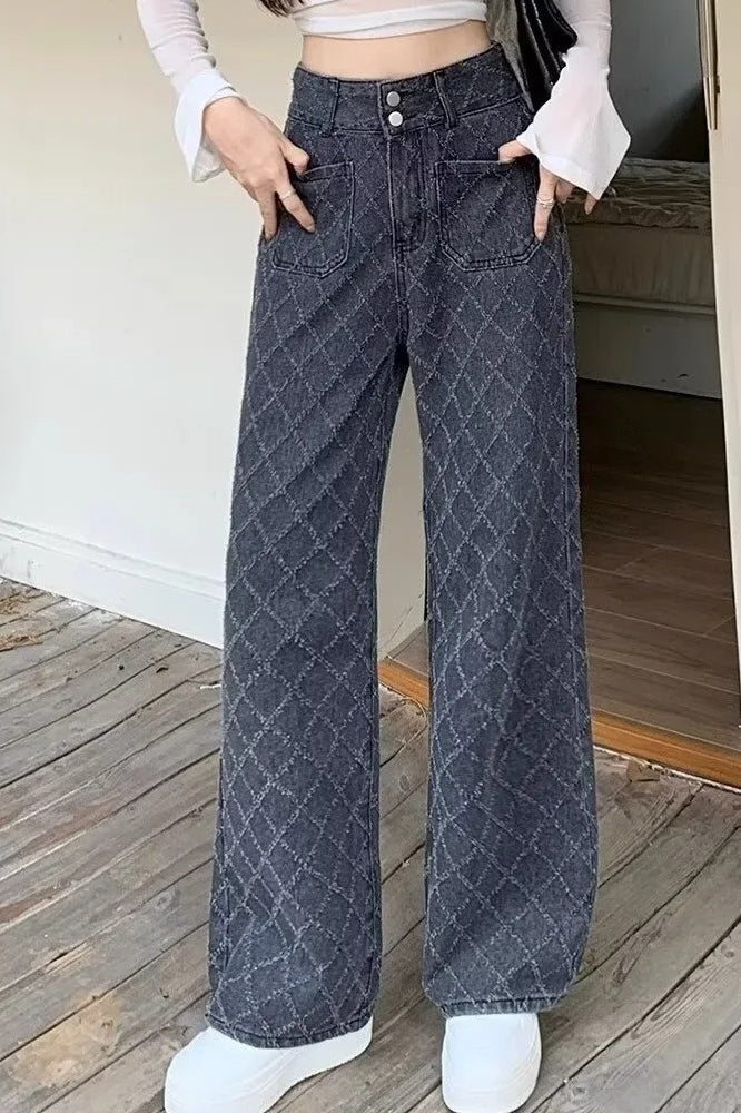 Loose Fit Slimming Straight-Leg Jeans