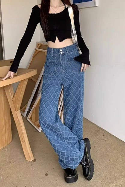 Loose Fit Slimming Straight-Leg Jeans