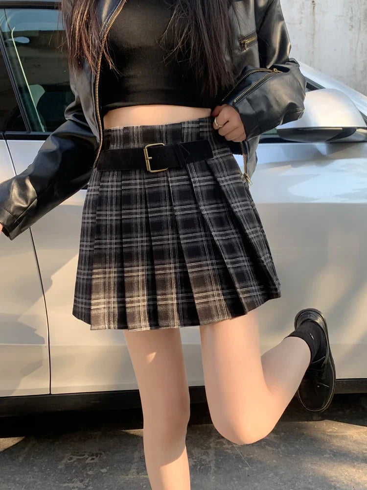 Retro Plaid Coffee Color A-line Pleated Short College Skirt