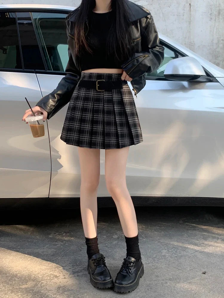 Retro Plaid Coffee Color A-line Pleated Short College Skirt