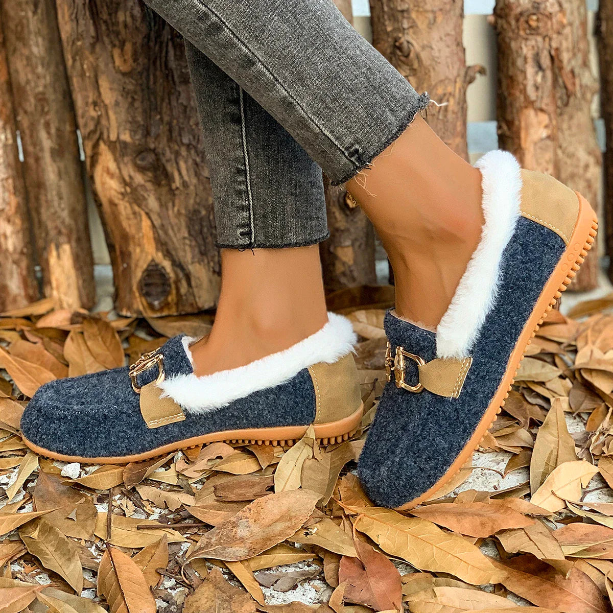 New Women Snow Flats Boots Winter Warm Plush Outdoor Boots Women Winter Casual Flats Shoes Women Fashion Flat Comfortable Shoes