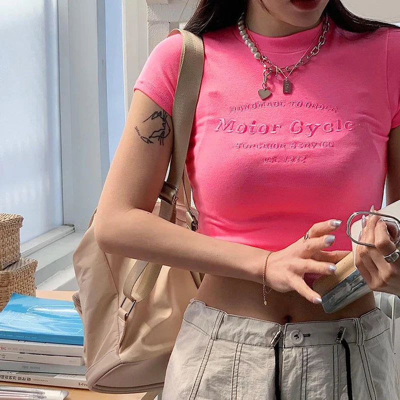 Pink O-Neck Slim Fit Streetwear Crop Top