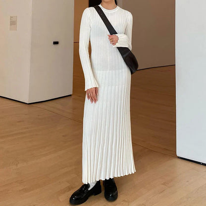Ribbed Knit Crew Neck Maxi Dress