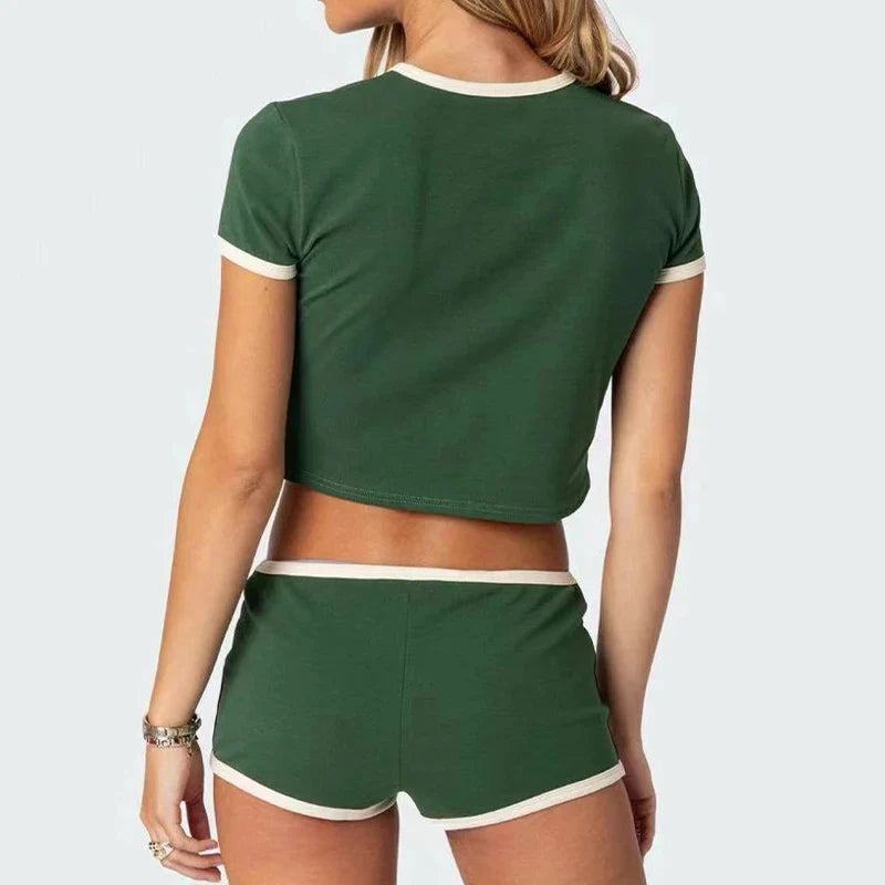 Minimalist Letter Print Slim Fit Crop Top