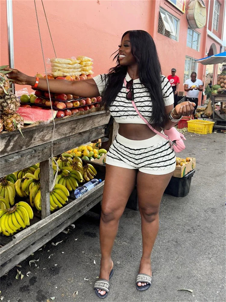 Contrast Knit Short Sleeve O-Neck Crop Top Two Piece Shorts Set