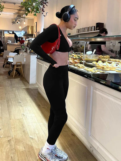 Slim Waist Exposure Knit Set