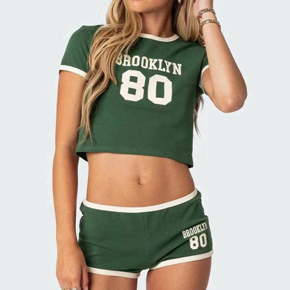 Minimalist Letter Print Slim Fit Crop Top