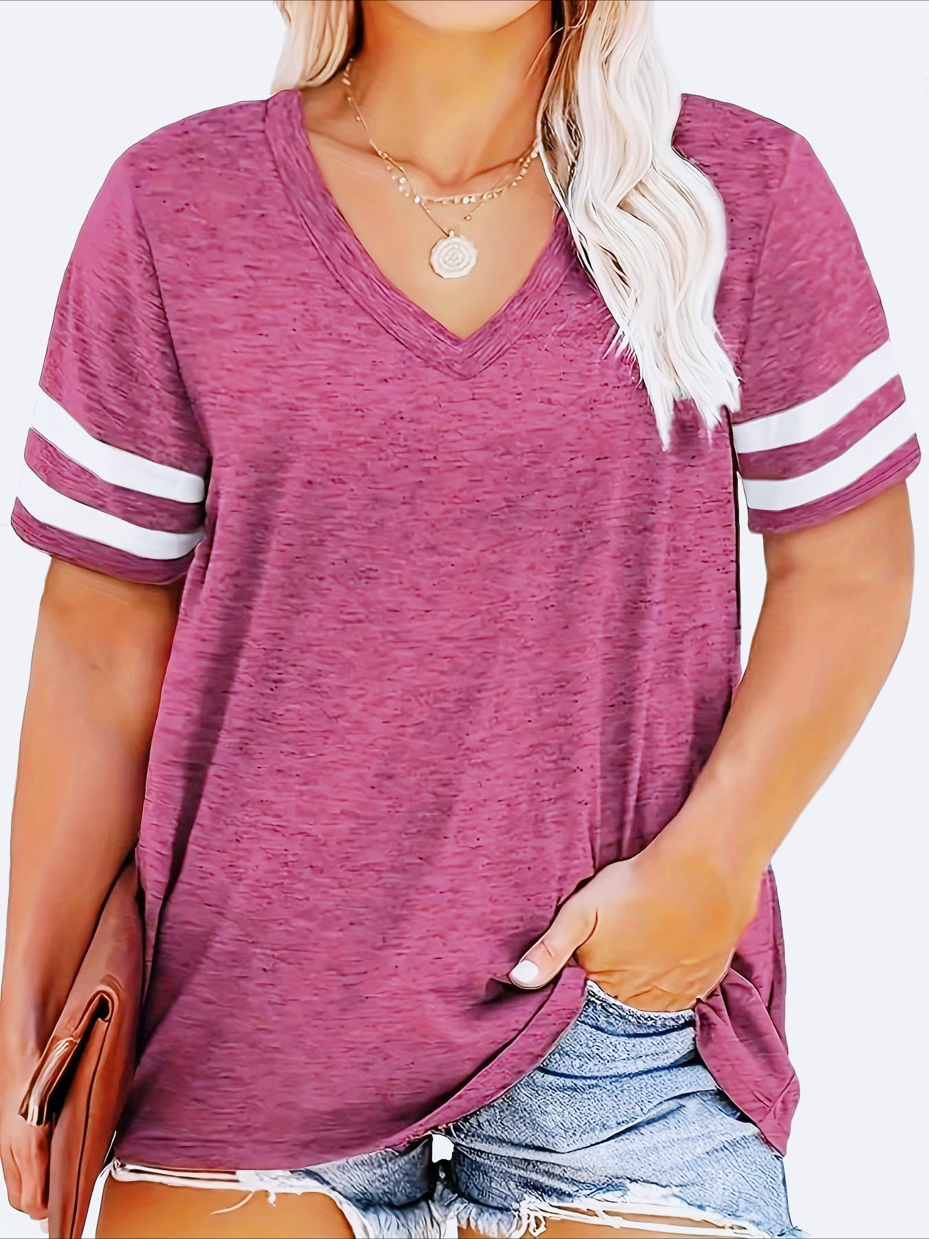 Color Blocked V-neck T-shirt