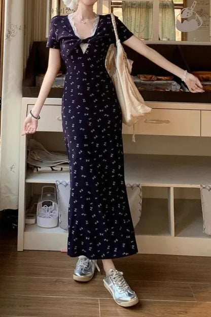 V-neck Waist-cinching Slim Floral Dress